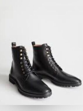 & Other Stories Black Lace-Up Leather Ankle Boots Semi chunky sole Sleek design